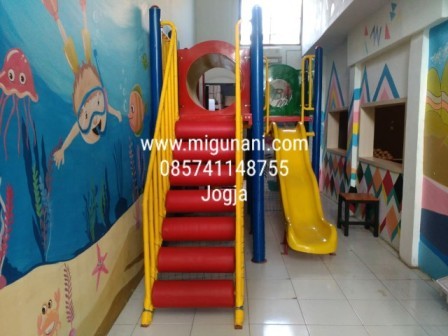 playground indoor